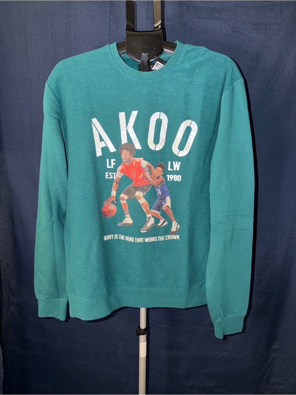 AKOO Basketball Graphic Crewneck Sweatshirt – Size Large – NWT